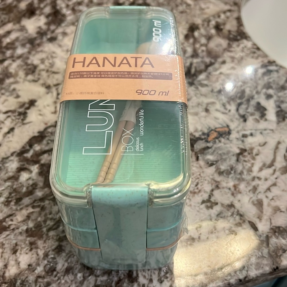 Hanata lunch box. 3 compartments & spoon & fork. NWT - Picture 1 of 6